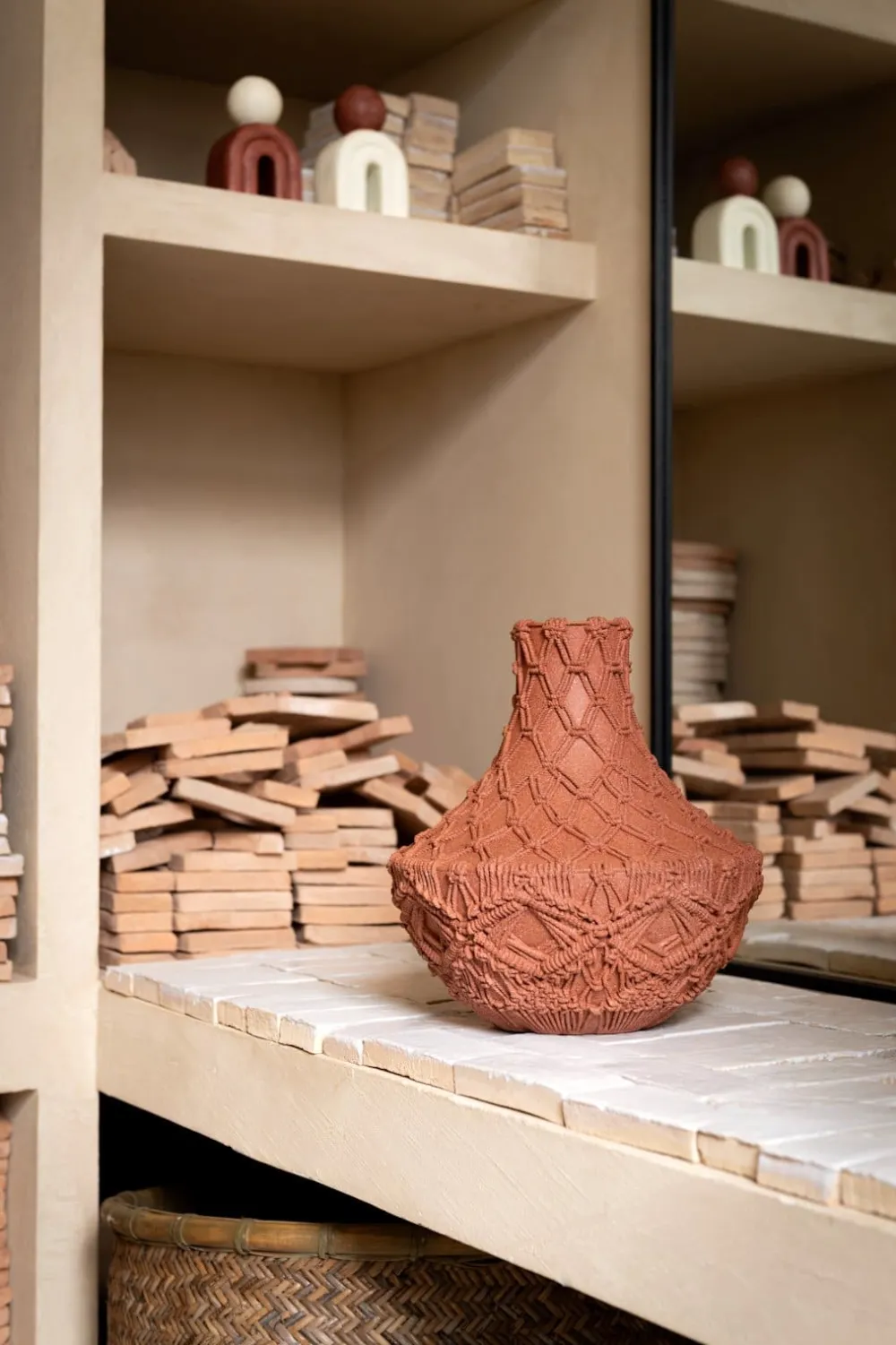 COCOmaison Vazen>Maeve vaas H33cm - Terracotta